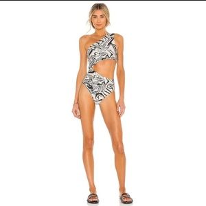 Beach Riot Celine One piece!